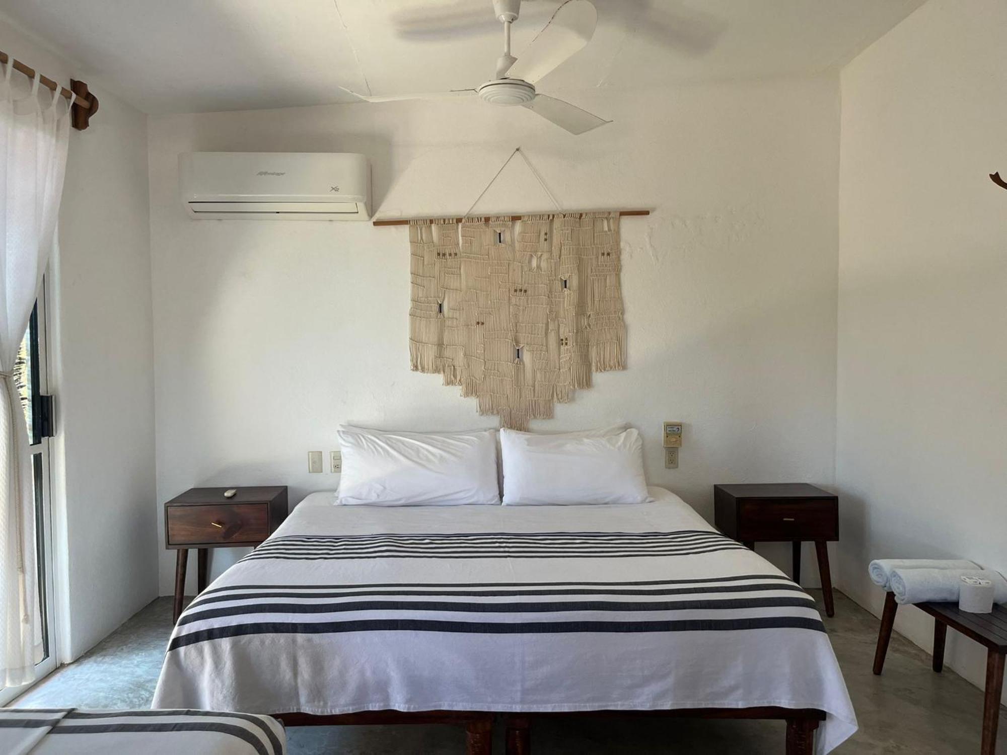 Hotel San Martin La Punta Пуэрто-Эскондидо Экстерьер фото